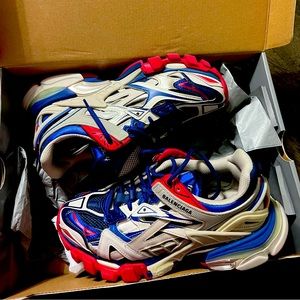 Authentic original box worn 3 times great condition